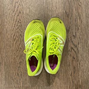 New Balance Fuelcell Rebel v3